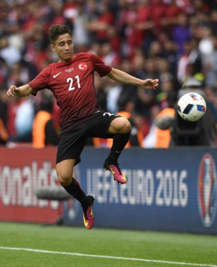 Turkei S Junger Sturmer Emre Mor Im Landerspiel Gegen Kroatien I Em Trikots 2020 2021